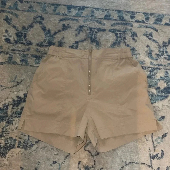 Madewell Zip Front Khaki Tapered Shorts Women's Size S High Rise small - Picture 2 of 7
